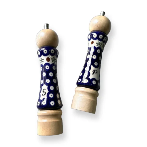 Zestaw młynków ceramicznych 70 z jasnym drewnem do soli i pieprzu